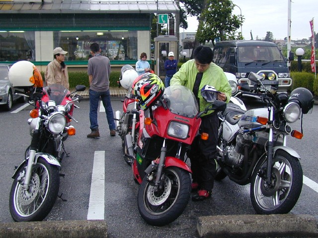 SKIKAKU02D.JPG - 128,975BYTES